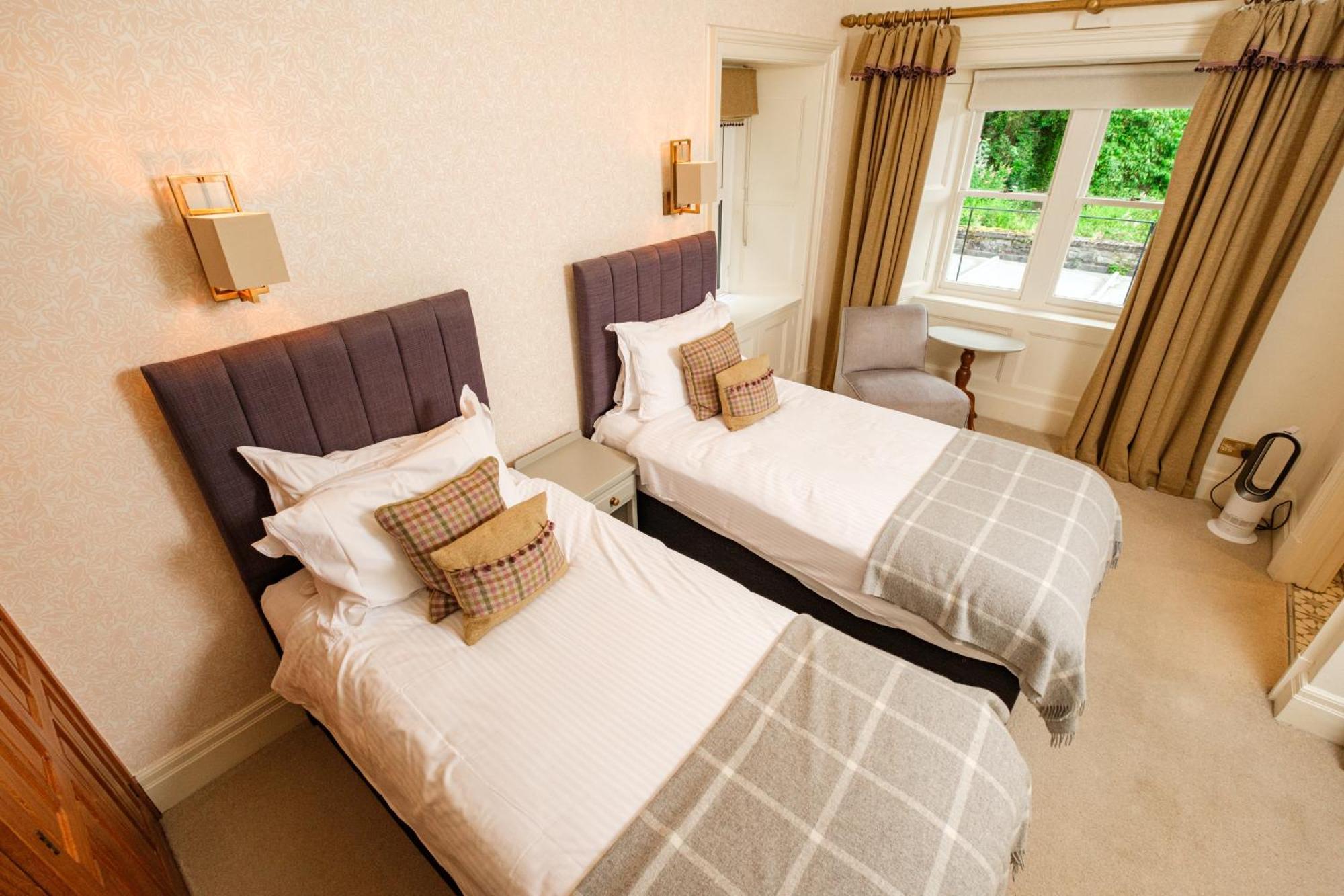 Ravenstone Manor Hotel Bassenthwaite Ngoại thất bức ảnh